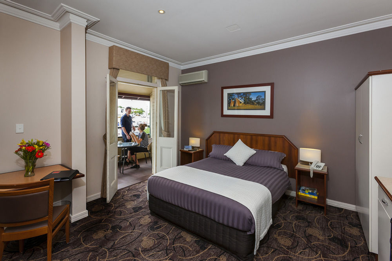 Bedroom 3, Quality Hotel Bayswater, Bayswater