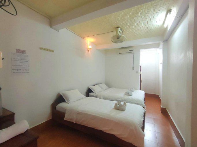 Others 4, phoulisack guesthouse, Ngoi