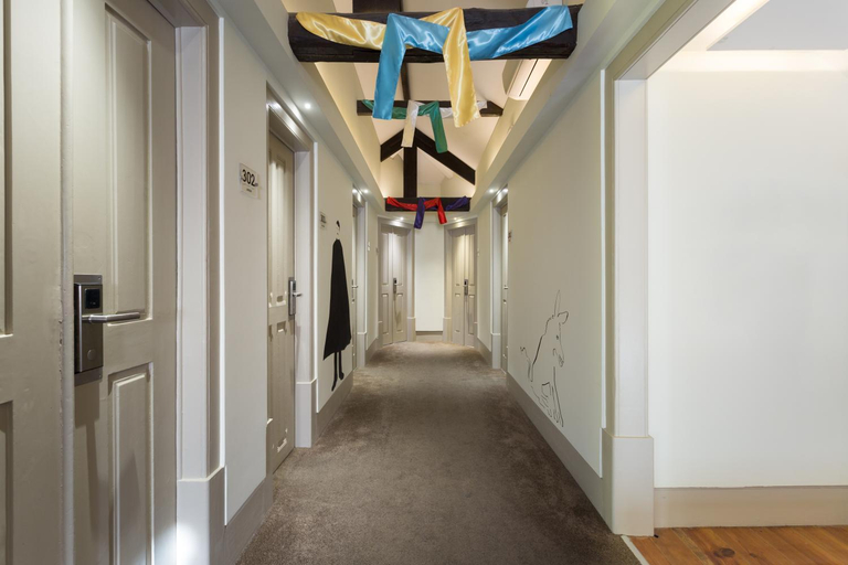 Others 4, Serenata Hostel, Coimbra