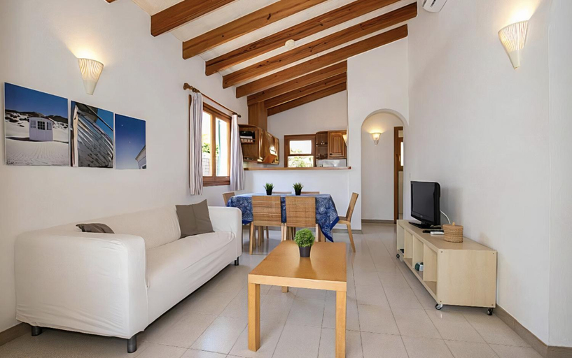 Others 4, Villas Marineta, Baleares