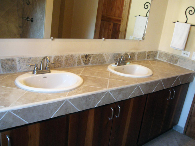 Bathroom 3, Beachfront Condo El Torreon San Juan del Sur, Tola