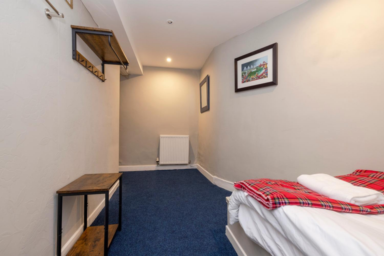 Others 2, New Town Rooms, Edinburgh