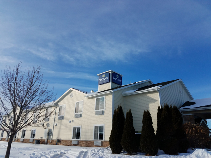 Exterior & Views, AmericInn by Wyndham Oshkosh, Winnebago