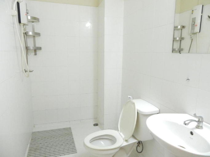 Bathroom 4, Dokphut Guesthouse, Vangvieng