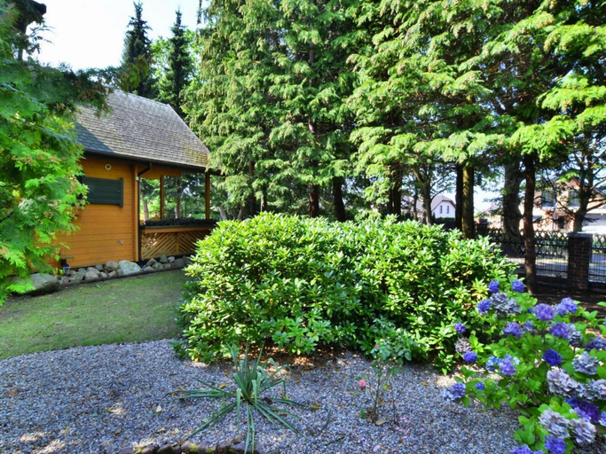 Exterior 2, Comfortable Holiday Home With a Large Garden, Kołobrzeg