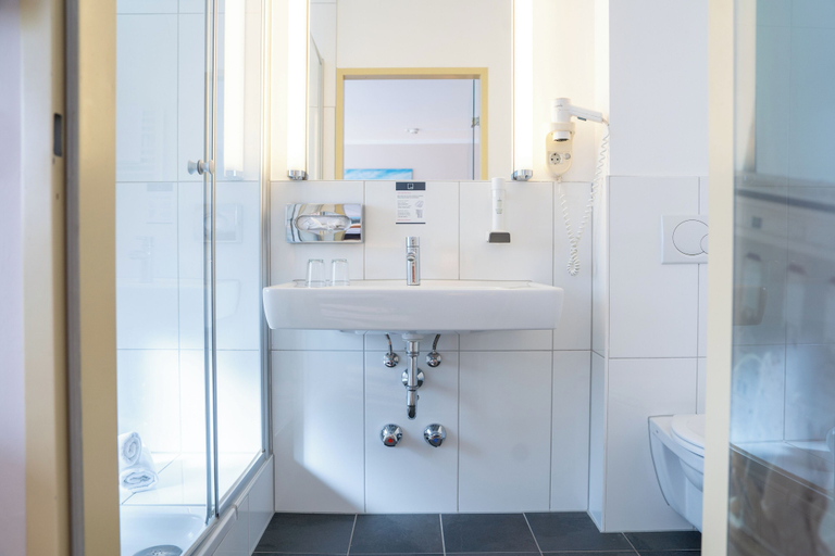 Bathroom 4, Das Jedermann Boutiquehotel, Salzburg