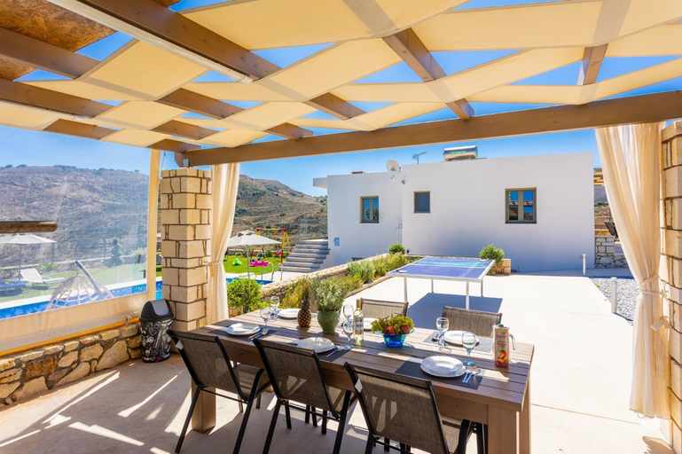 Others 3, Villa Marielia, Crete