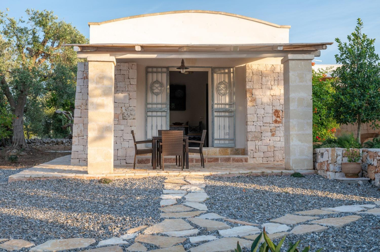 Others 3, Villa Philos by Rentbeat, Brindisi