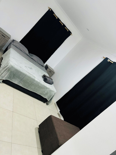 Others 4, Ox Apartment