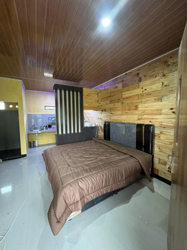 Bedroom 2, Ulina Homestay Berastagi, Karo