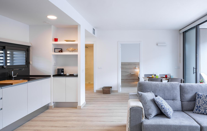 Others 3, Apartaments La Rosella, Girona