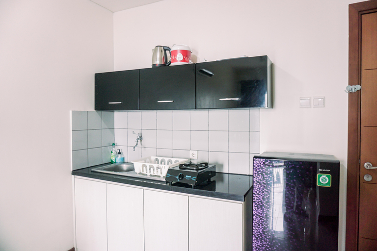 Others 4, Modern Look 1BR Green Bay Condominium Apartment By Travelio, North Jakarta