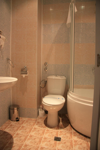 Bathroom 2, Хотел Стиляна/Hotel Stilyana, Devin