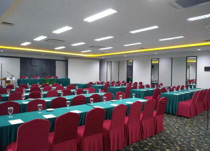 Business Facilities 5, Hotel Palm Banjarmasin, Banjarmasin