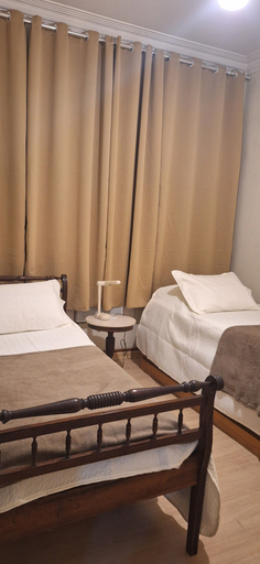 Bedroom, 2 quartos com garagem ao lado do metrô, Rio de Janeiro