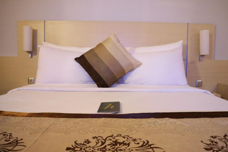 Bedroom 4, Arcadia by Horison Mangga Dua, Central Jakarta