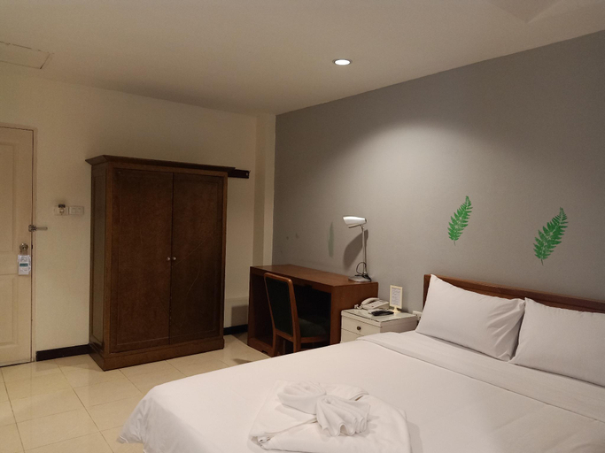 Bedroom 9