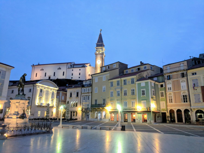 Others 4, ReginaMare Santa, Piran