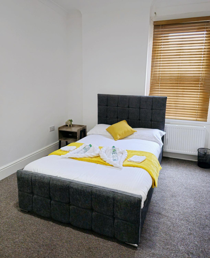 4, The Private Rooms in Paddington, London