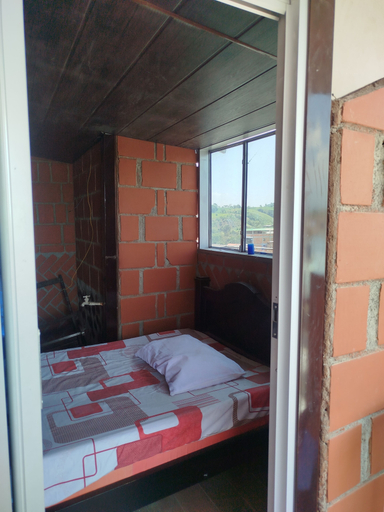 Bedroom 2, Hotel Ancestral Rojas coffee, Isnos