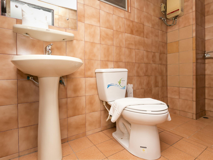 Bathroom 3