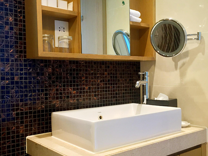 Bathroom 17