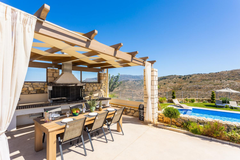 Others 4, Villa Marielia, Crete