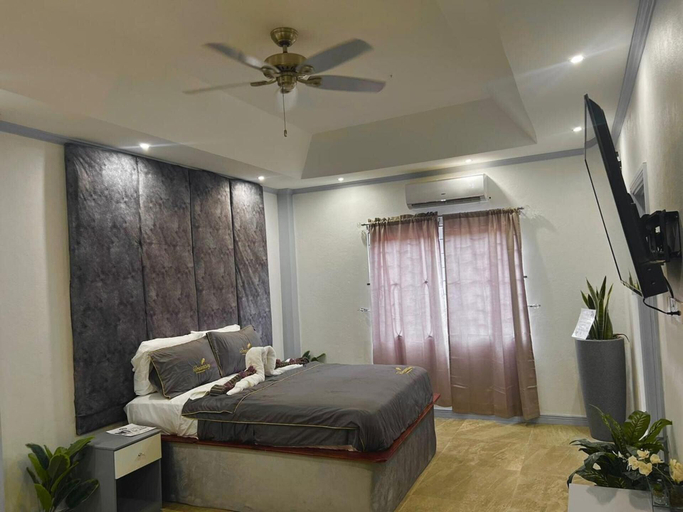 Room 4, Quaint Studio Apartment in Soufriere From Claviers