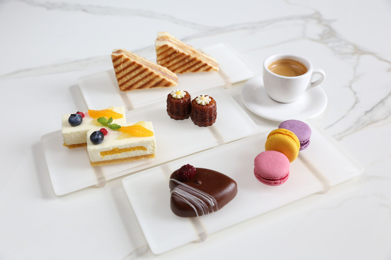 Food & Drinks 27