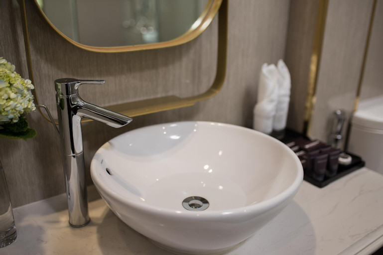 Bathroom 5