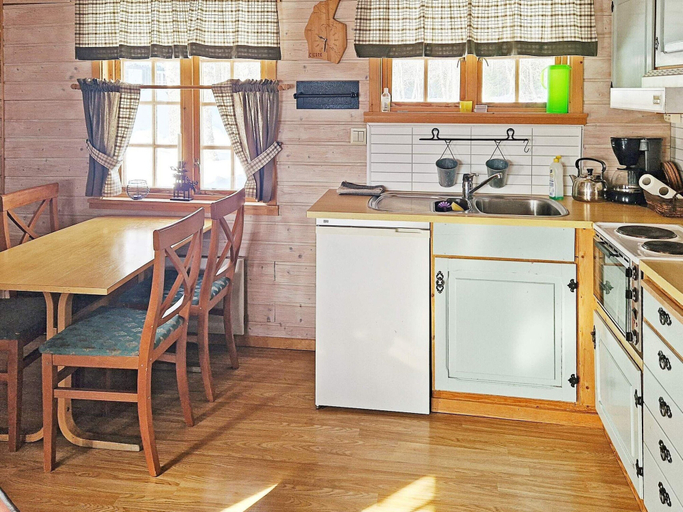 Others 4, 6 Person Holiday Home in Nordli, Lierne