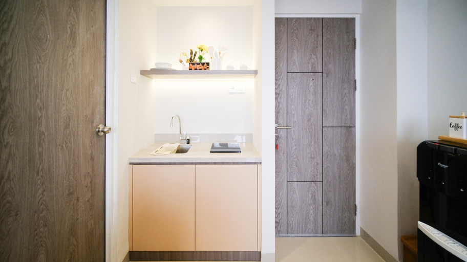Others 4, Homey Studio at Taman Melati Surabaya Apartment By Travelio, Surabaya