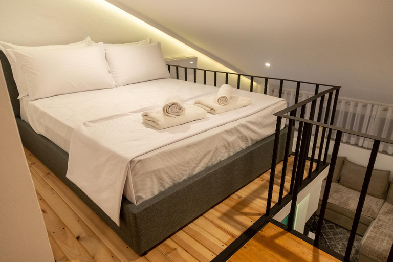 Others 4, Cozy Loft-Blloku Downtown, Tiranës