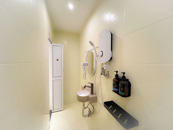 Bathroom 6