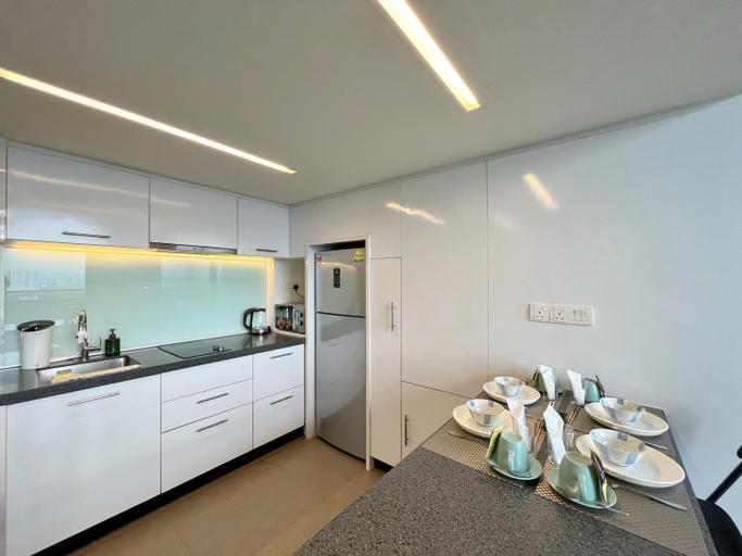 Kitchen 5, Nana'S at EST Bangsar KL Sentral Gem Loft, Kuala Lumpur