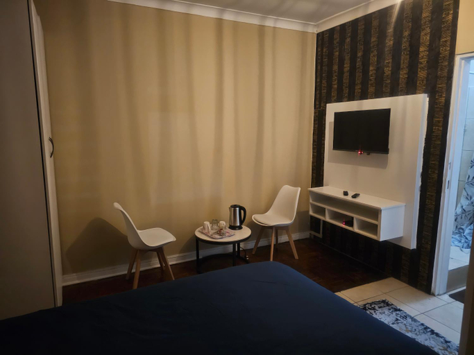 Others 2, YELLO GUEST HOUSE CE2, Sedibeng