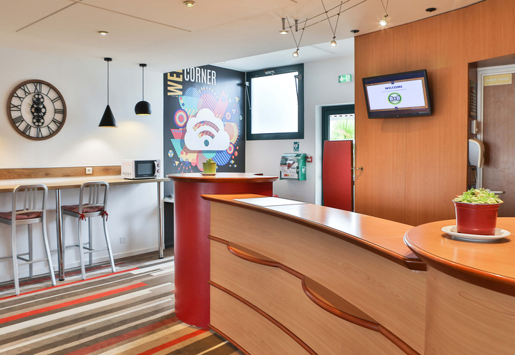 Public Area 3, B&B HOTEL Les Sables-d'Olonne Centre Gare, Vendée