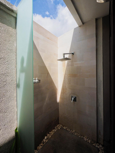 Bathroom 4