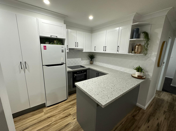 Others 5, Central Evans Wagga Apartments, Wagga Wagga - Pt A