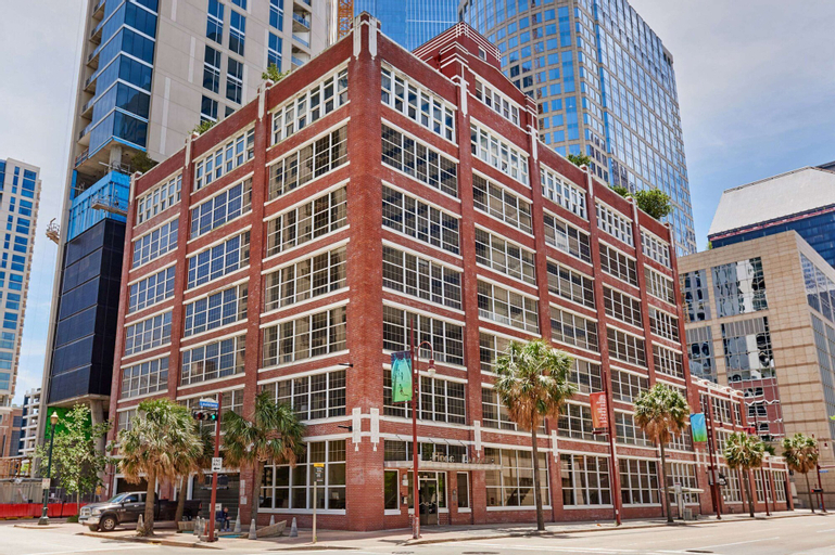 Reside Houston Dwntwn, Wyndham, Harris