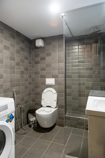 Others 5, Cozy Loft-Blloku Downtown, Tiranës