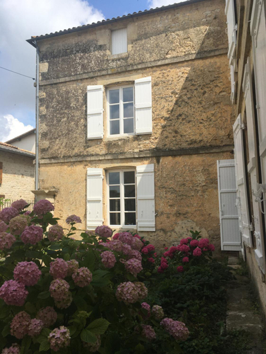 Others 4, Villa Mitsou, Deux-Sèvres