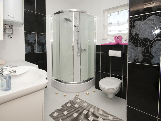 Bathroom 2, Apartment in Seget Donji with terrace, Trogir