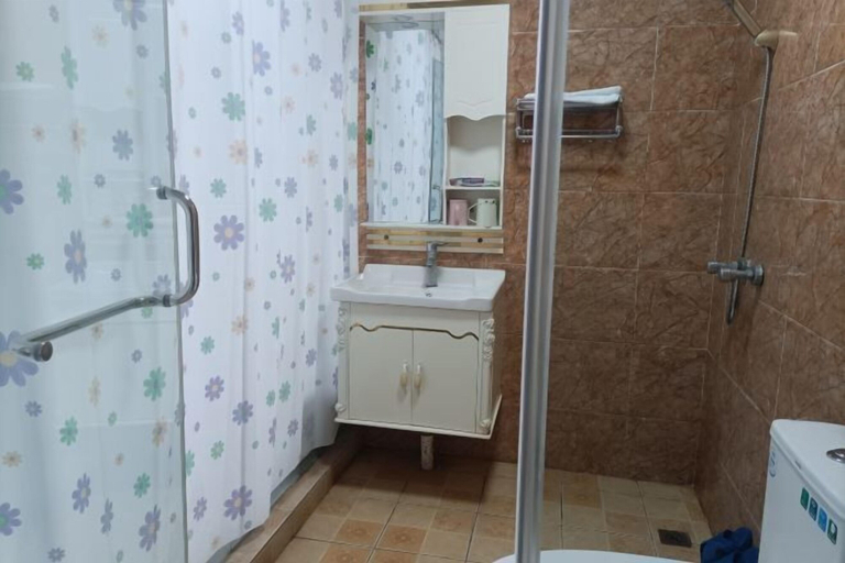 Bathroom 3, Xiang Long Hotel, Deyang