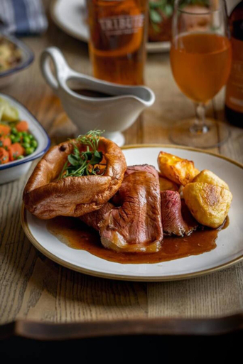 Food & Drinks 4, The Bell Broadway, Somerset