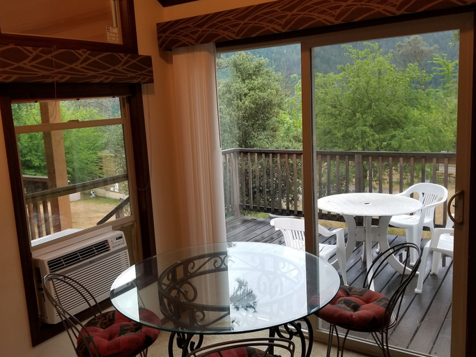 Others 4, Lakeview Terrace Resort, Trinity