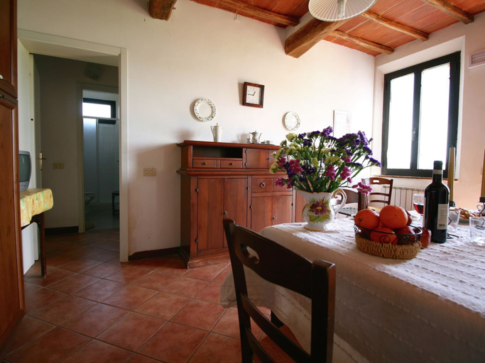 Others 5, Rustic Tuscan Farmhouse, Siena