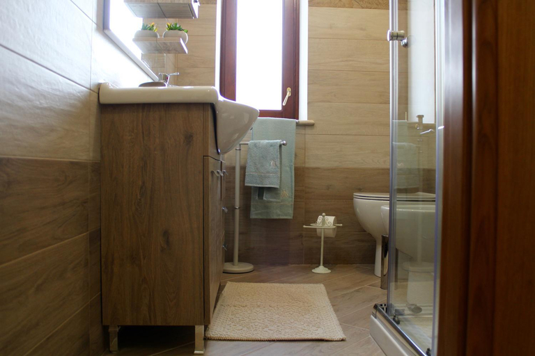 Others 5, Casa San Giacomo, Rieti