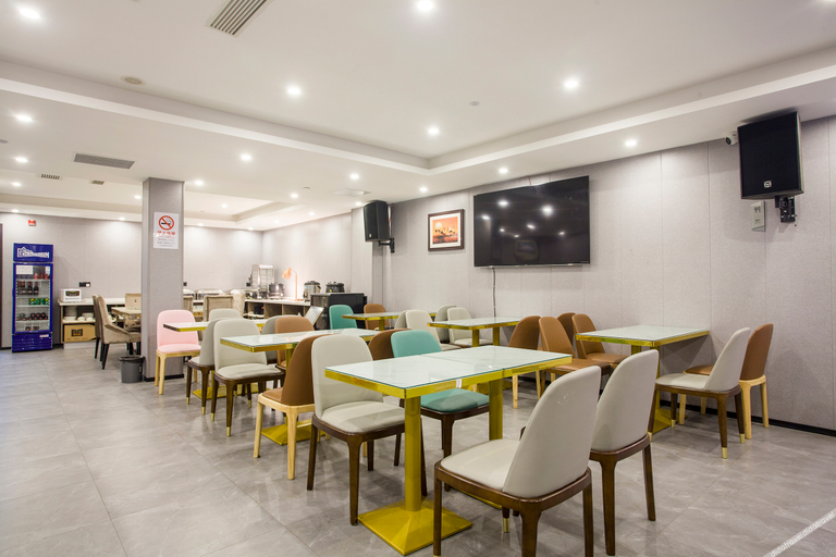 Food & Drinks 4, Borrman Hotel Shnaghai Baoshan Yangtai Road, Shanghai