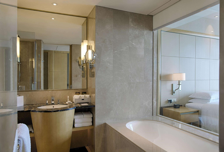 Bathroom 7